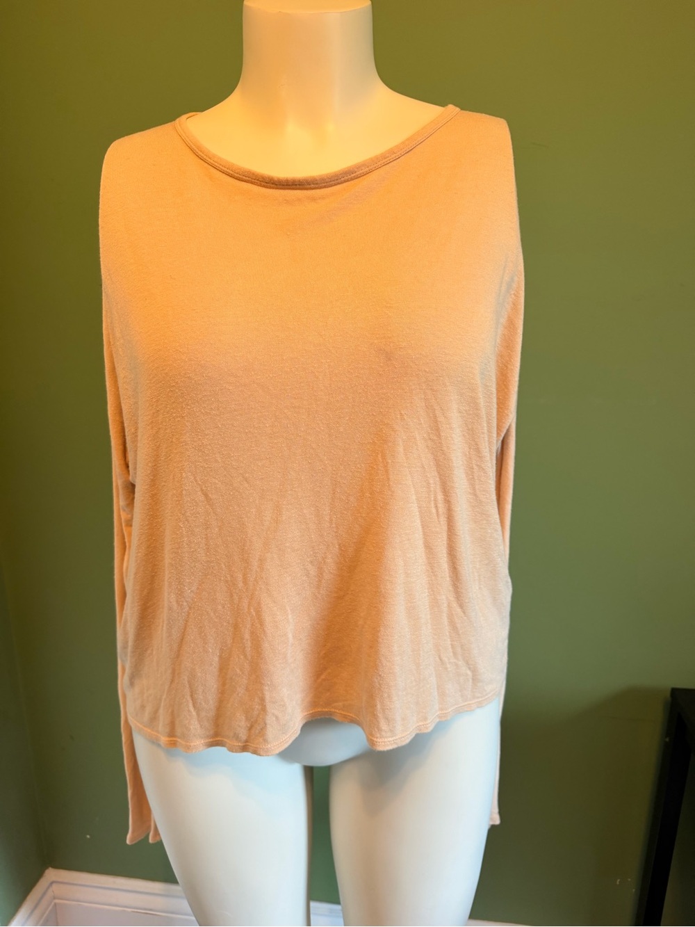 The Group Babaton - Women's Lightweight Long-Sleeve Top - Peach